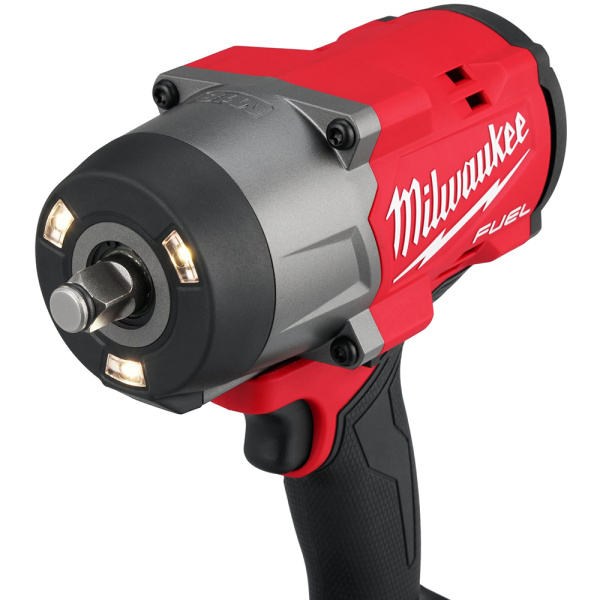 PROMO Акк. Гайковерт высокомоментный импульсный Milwaukee с фиксацией M18  FHIW2F12-502X PROMO4933492783