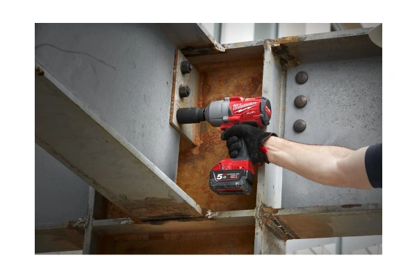 Аккумуляторный гайковерт Milwaukee M18 FHIWP12-0X  M18 FUEL 4933459692