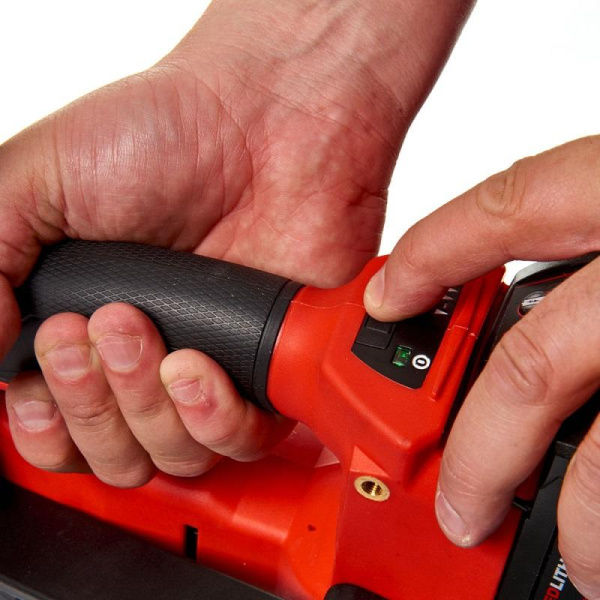 Аккумуляторный гвоздезабиватель Milwaukee M18 CN16GA-0X FUEL