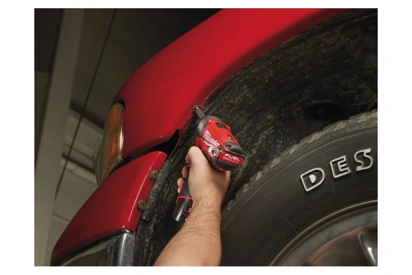 Аккумуляторный ударный гайковерт "Milwaukee" M12 CIW38-0 FUEL