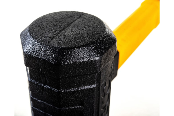 Молоток безынерционный INGCO INDUSTRIAL 900г HDBM01028 в Екатеринбурге 