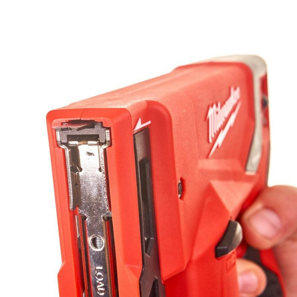 Аккумуляторный степлер субкомпактный Milwaukee M12 BST-202X