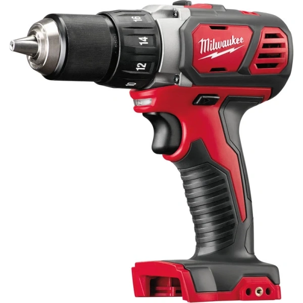 Аккумуляторная безударная дрель-шуруповерт Milwaukee M18 BDD-0