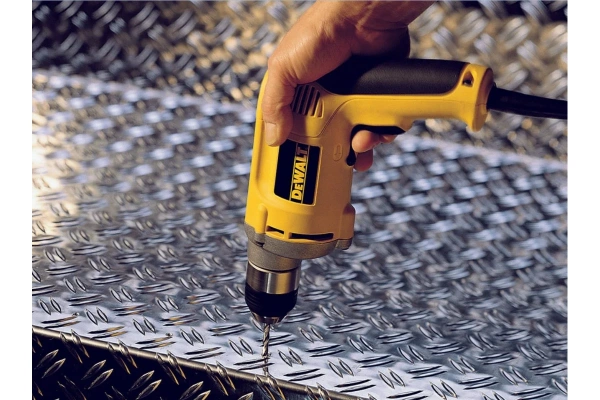 Безударная дрель DeWalt DW217 в Екатеринбурге
