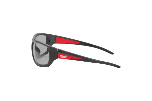 Защитные очки Milwaukee PERFORMANCE с покрытием AS/AF (серые) 4932478908